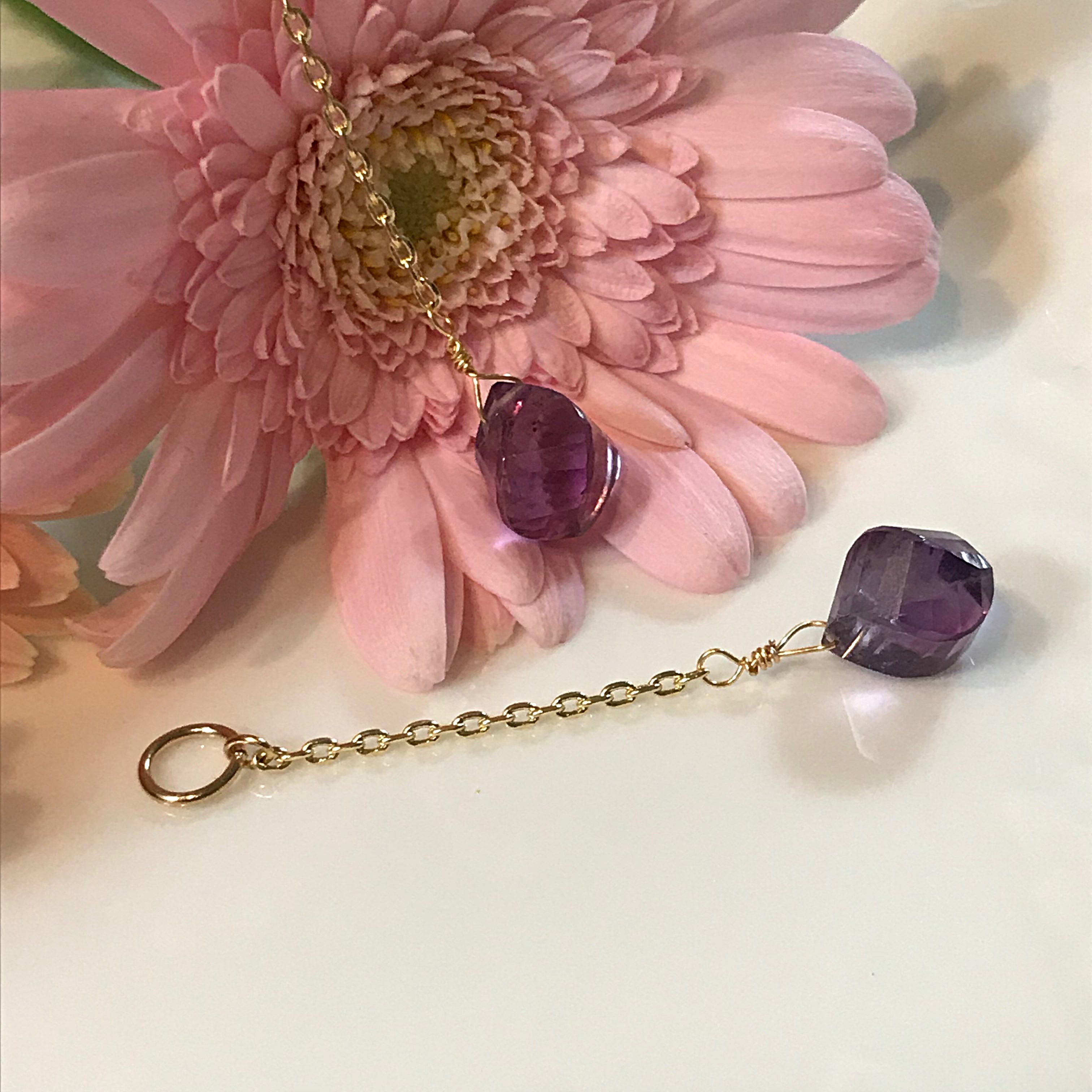 アメジスト笑口 虹入り 縁起物、愛の守護石、真実の愛を守りぬく石、財運を招く アメジスト笑口 虹入り 縁起物、愛の守護石、真実の愛を守りぬく石