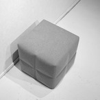 BuzziSpace バジースペース BuzziCube バジーキューブ スツール オットマン プフ ラウンジスツール キューブスツール 吸音家具 デザイナーズ家具 ファブリック グレー モダン 北欧