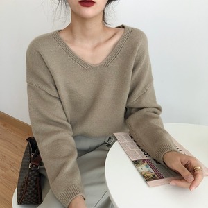 Vネックニット　A0866