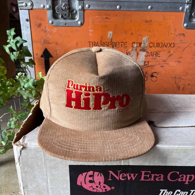 1980's DEADSTOCK Vintage Trucker Hat "." made in Canada