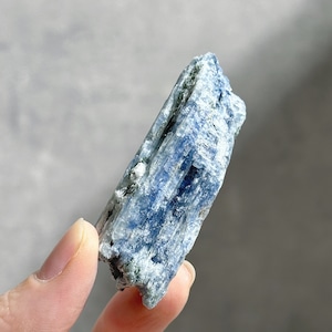 カイヤナイト 原石34◇ Kyanite ◇天然石・鉱物・パワーストーン