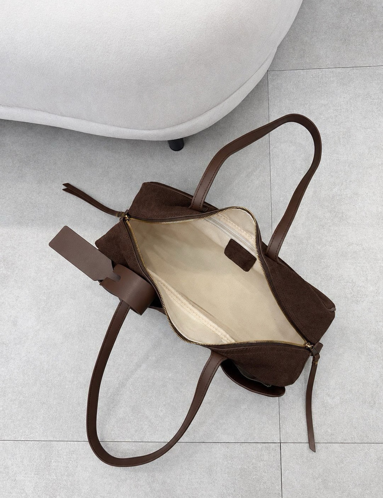 【新作5％OFF・3日間】牛革100％・Pocket Shoulder Bag_4colors