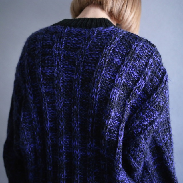 good coloring 3D low gauge knit pattern loose sweater