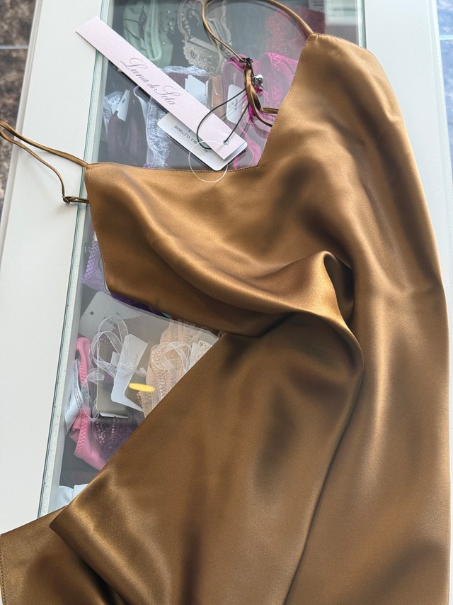 BASIC SEDUCTION 　ミニスリップ　リキッドゴールド　LUNA DI SETA　