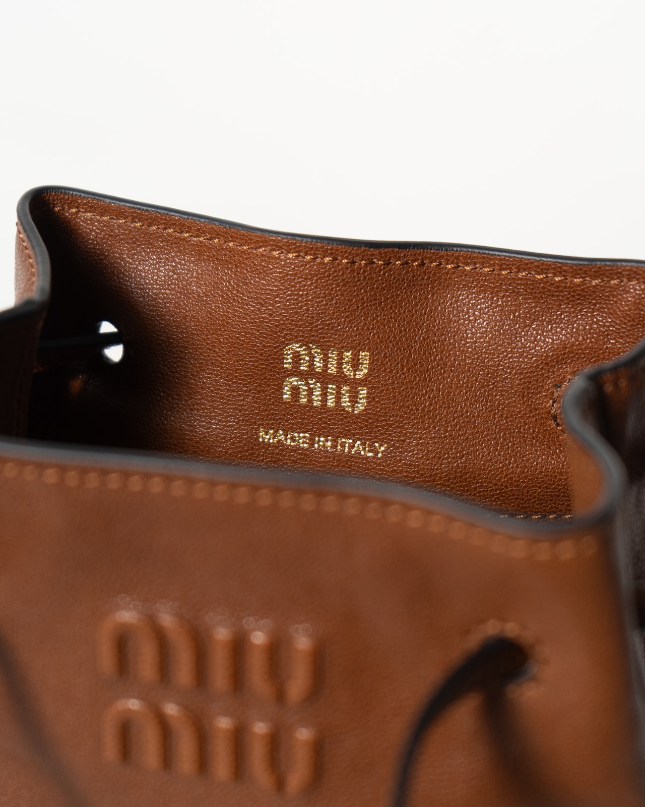 〈miu miu〉Shoulder Bag