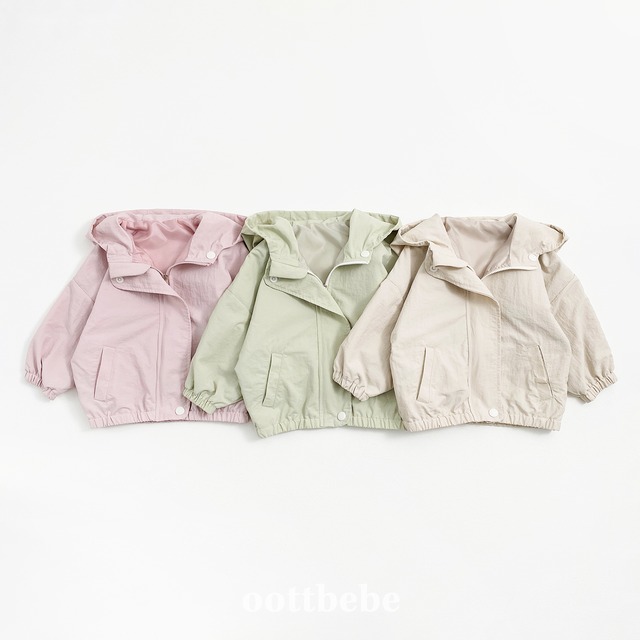 OOTTBEBE25秋）マシュマロフードウィンドブレーカー