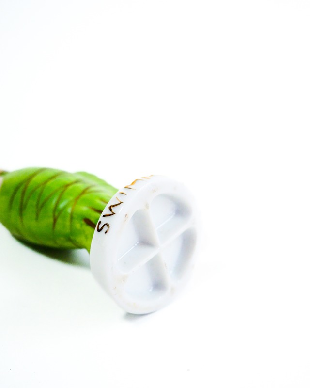 90s Ceramic fish-shaped perfume pump