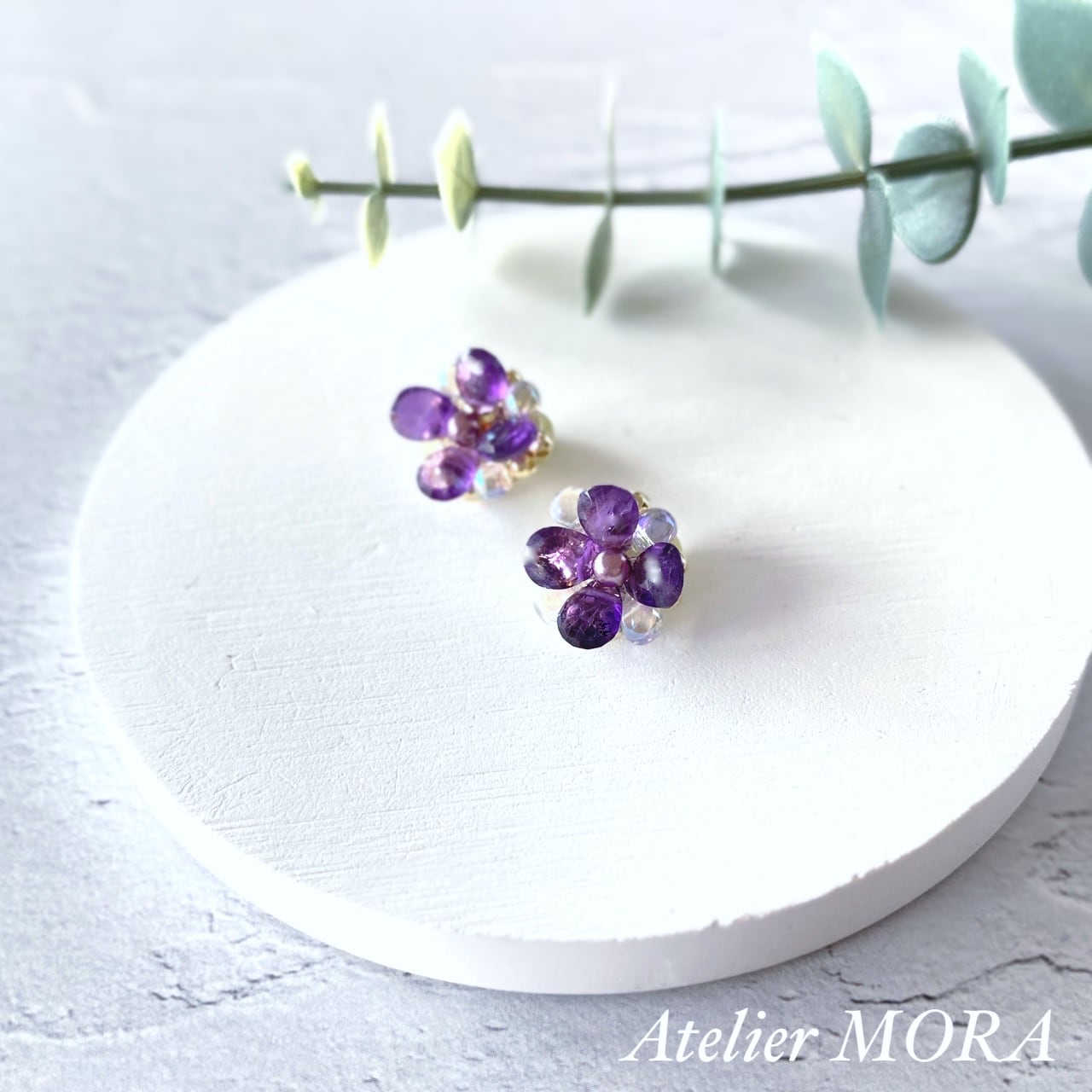 紫陽花モチーフ アメジストの１輪花イヤーアクセサリー Atelier Mora