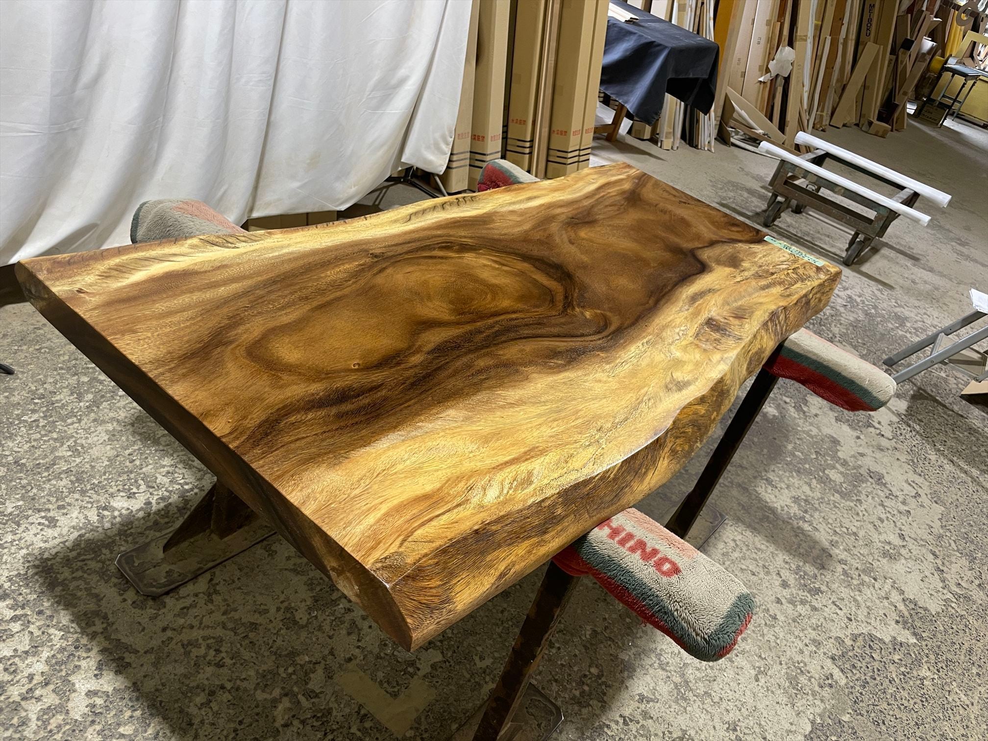 モンキーポッド9093 一枚板無垢 乾燥材 1700x700-690x57mm