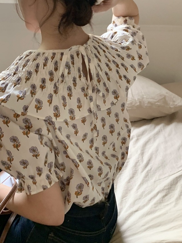Scallop shirring blouse（スカラップシャーリングブラウス）b-880