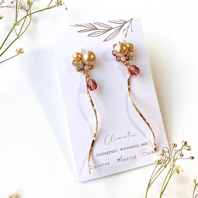 ◇B-1 ゆらゆらビジューイヤリング