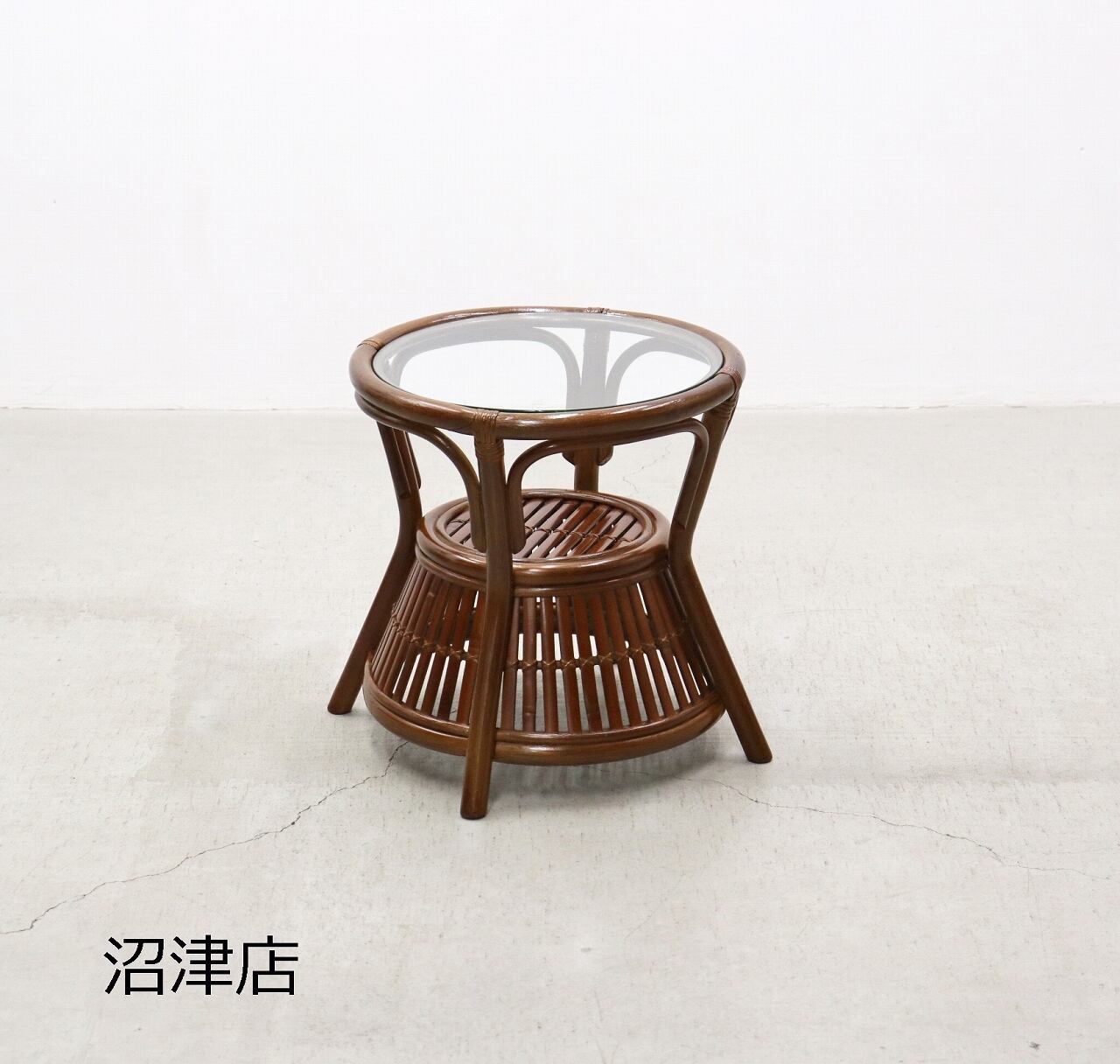 【沼津店】レトロ ラタン 籐 ガラス サイドテーブル ラウンド 円型 花台 ラック ヴィンテージ PHT26162