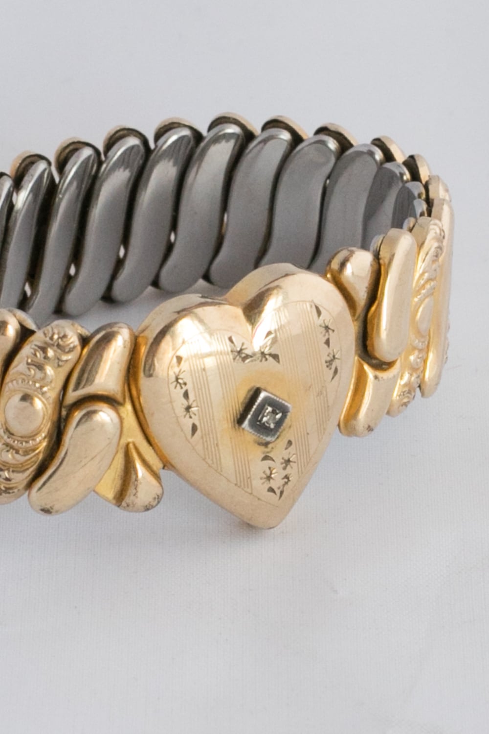 Run Rabbit Run Vintage】Sweet heart bracelet | ACCIDENT online-shop