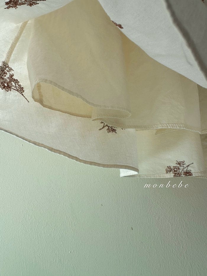 monbebe【送料無料・即納】コットンフラワーワンピース 花柄 ドレス