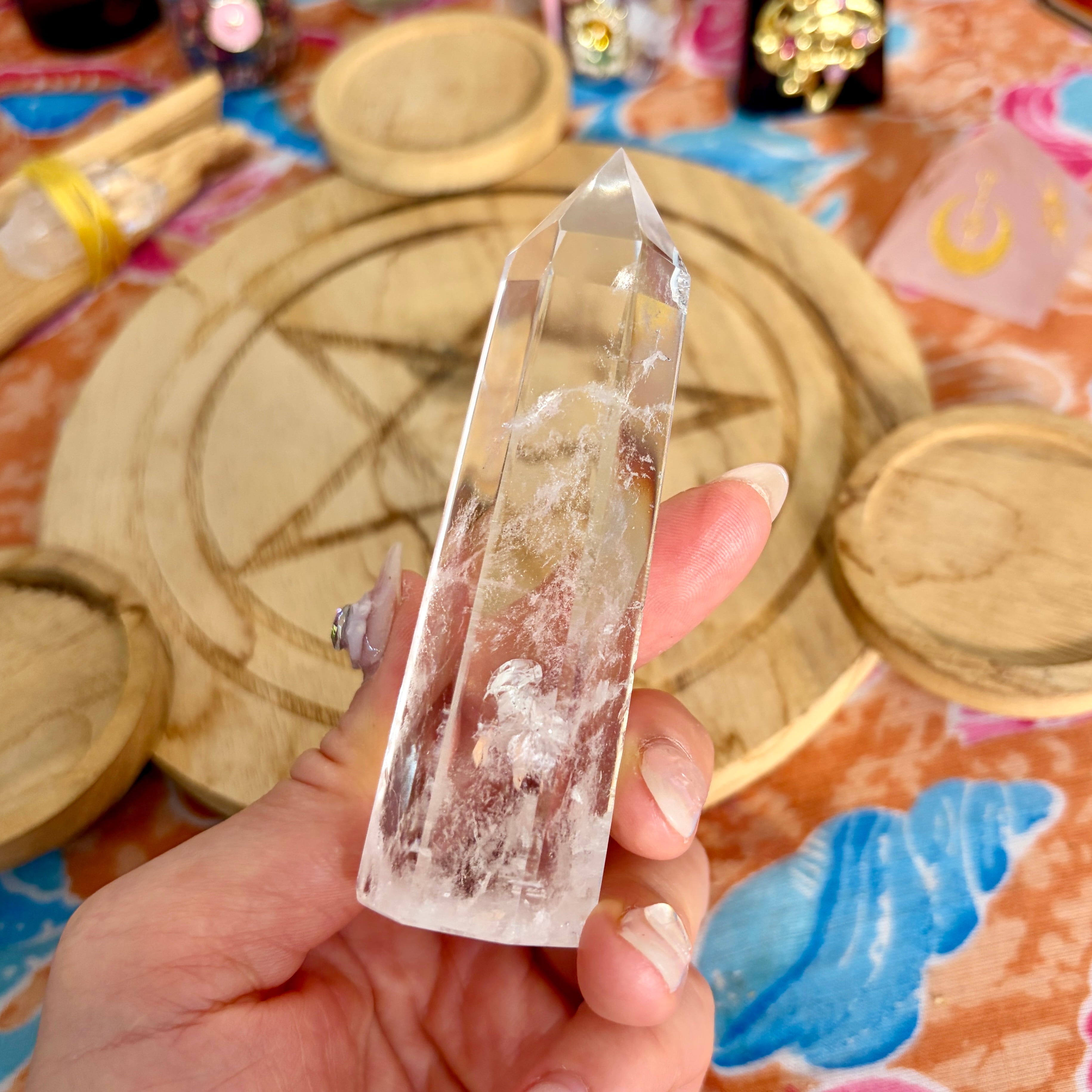 魔女の祭壇】 水晶 / クリアクォーツ の ポイントタワー D