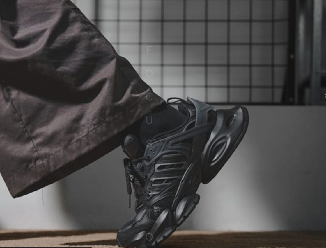 ADIDAS】海外限定 XLG RUNNER DELUXE 