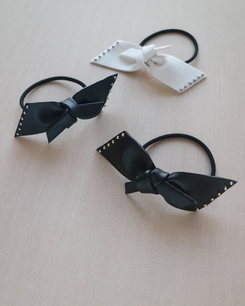 leather ribbon studs