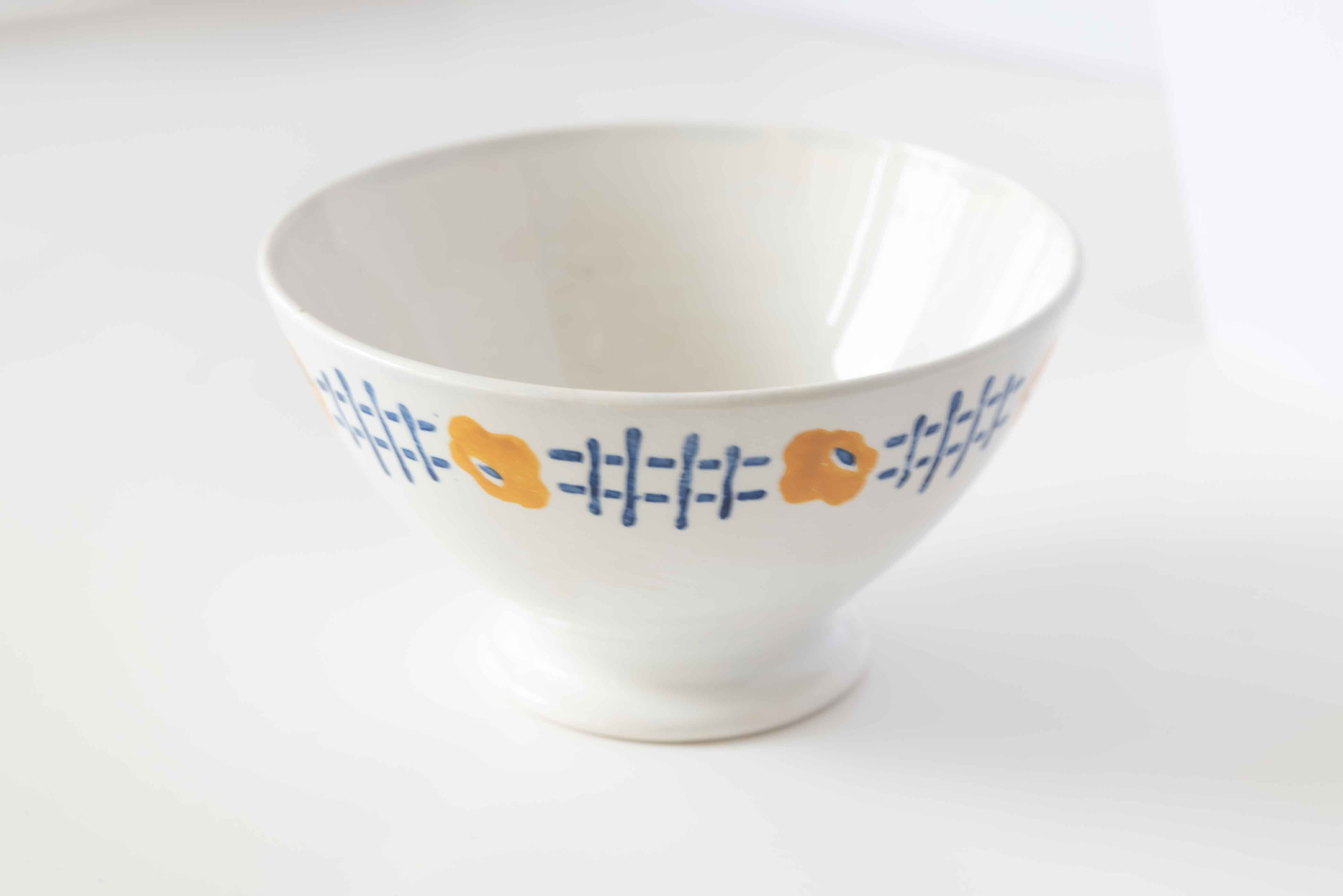 黄色のお花柄のカフェオレボウル