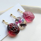 本物のお花を使ったフラワードロップ3粒ピアス・イヤリング・イヤーカフ　ローズ　薔薇　チャーム変更可能