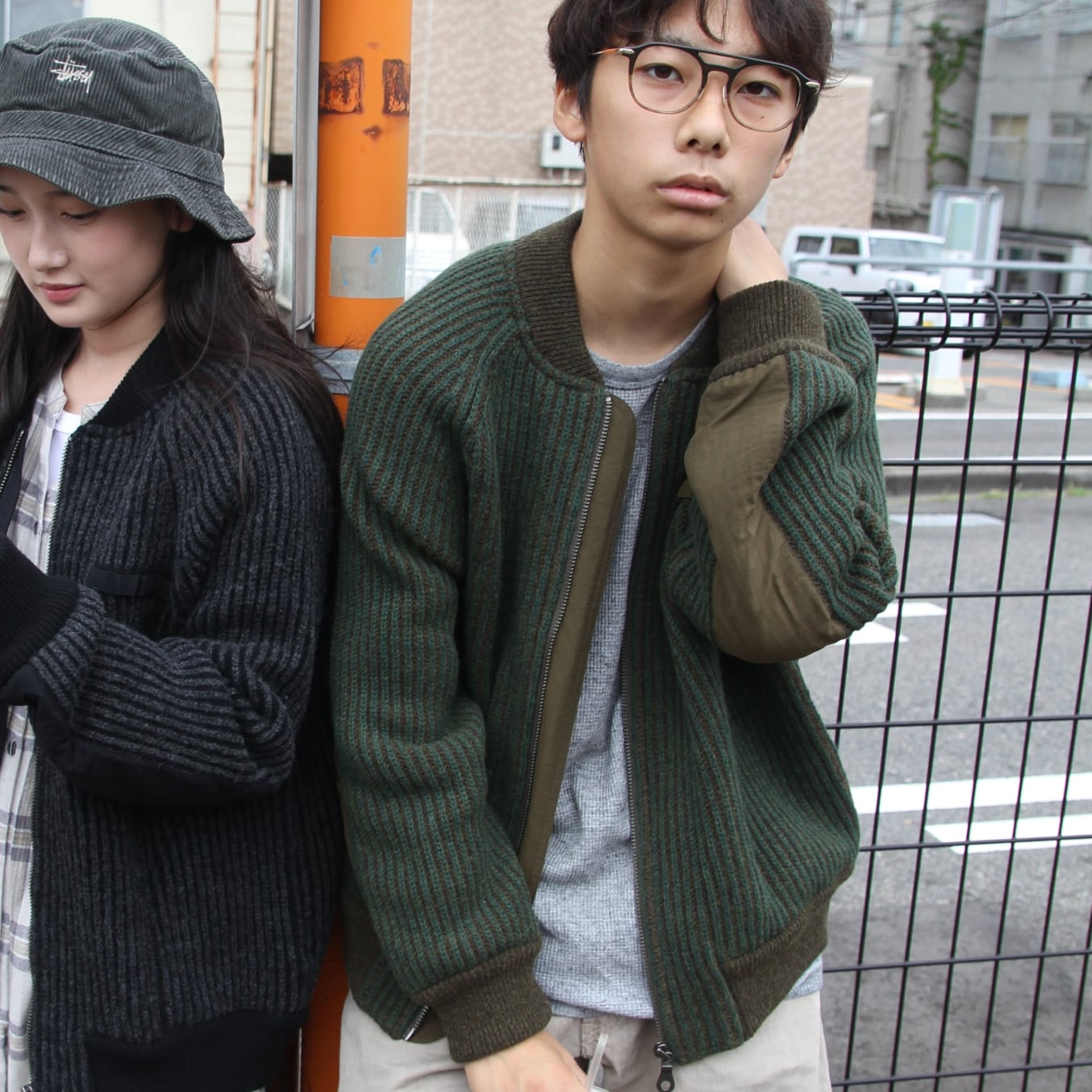 【新作】肘当て＆ペンホルダー付きニットアウター「エディターズFJ（グリーン）」