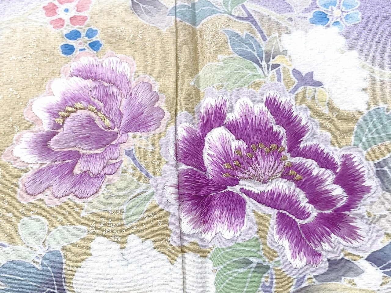 じゅらく帝王紫 刺繍 友禅 未使用 希少 訪問着 花柄 正絹 紫 藤色 黄緑 