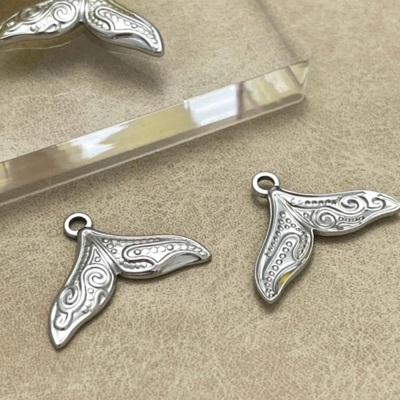 ホエールテールデザインステンレスチャーム/SUS201 /パーツ/クジラ/