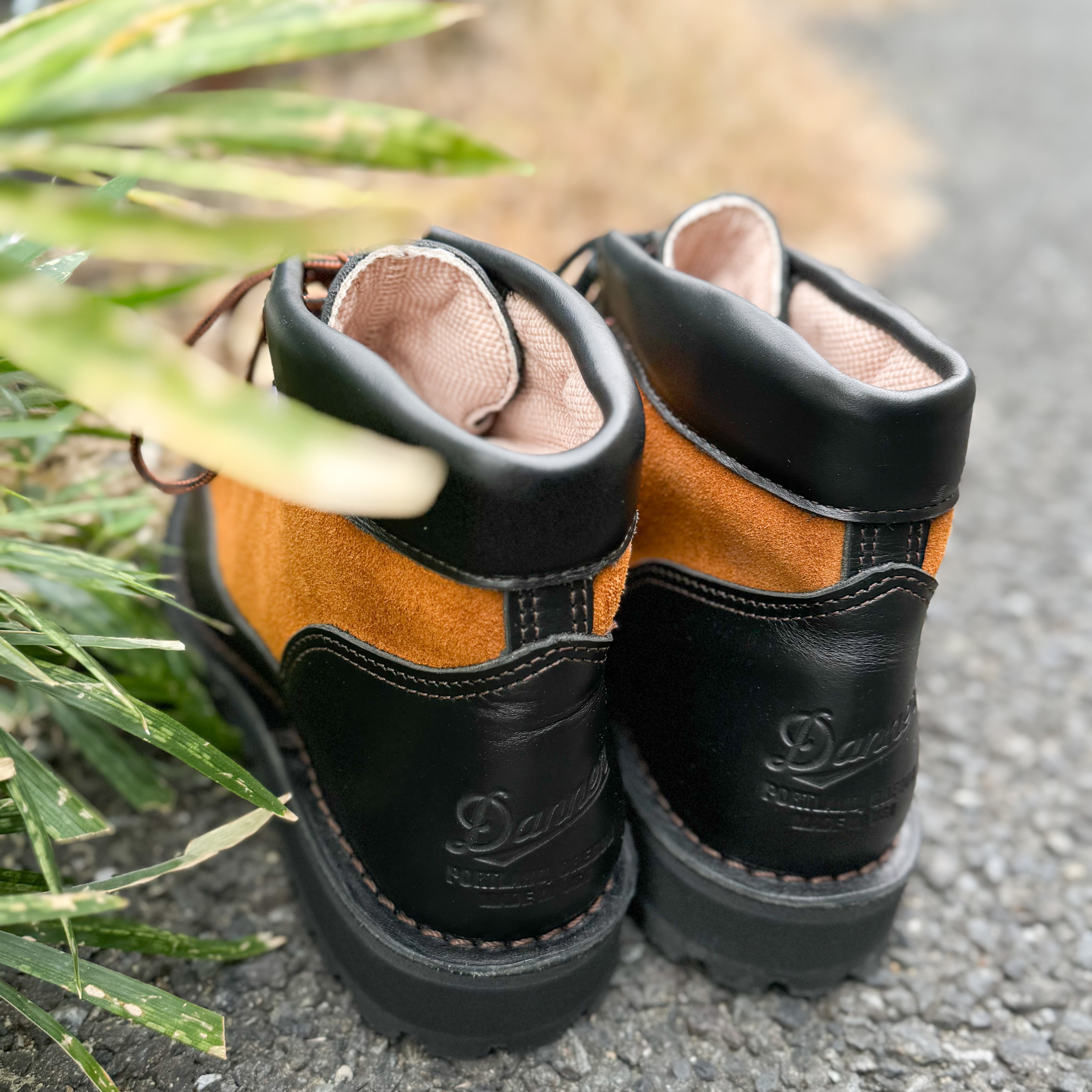 YALEダナーライト ミリタリー ブラック スエード us8 Danner light