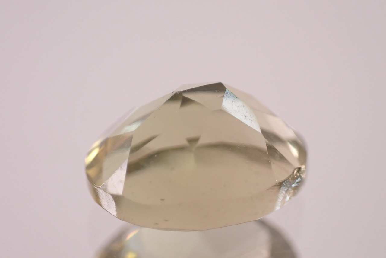 オリーブクォーツ　1.74ct　[D2-329]