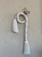 しめ縄　~ネジッテール（ホワイト）~