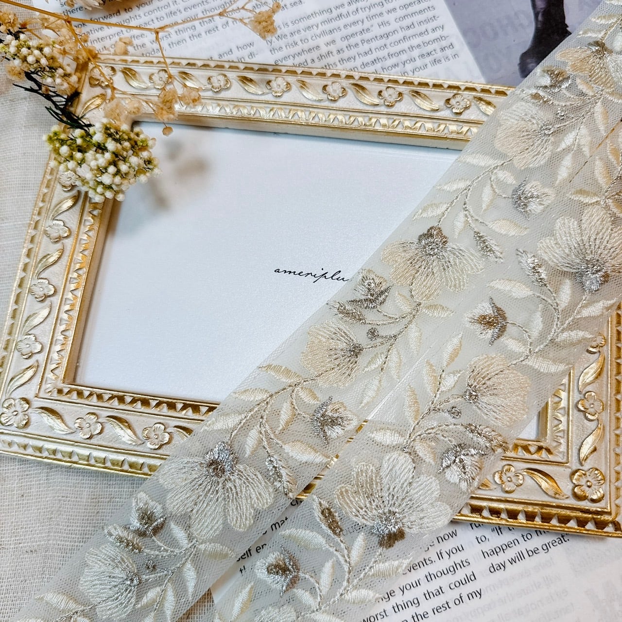 ゆきゆっきー❄様】天然石 琉球ガラス ラベンダー とびつき猫 レジン