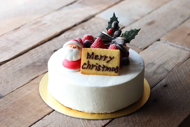 【予約販売・店頭受取限定】苺のホールケーキ(As canele &.) 【予約販売・店頭受取限定】苺のホールケーキ(As canele &.)