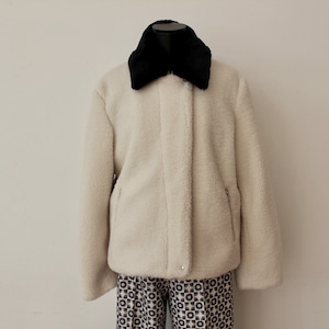 VILAGALLO ホワイトボア2WAY裏地も可愛いボーダーニットハーフブルゾン SPAIN:VIL32850¥65.000