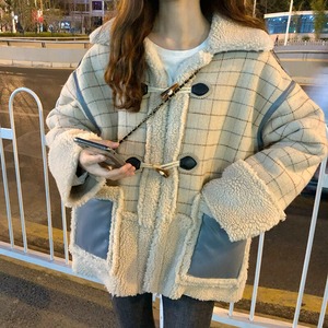 【送料無料】レディース チェック柄 ボア ムートンコート アウター ジャケット コート 羽織 ボアジャケット もこもこ モコモコ 暖かい 防寒 ダッフルコート ショート丈 大人可愛い ママコーデ ママファッション 韓国 オルチャンファッション 人気 トレンド 新作 20代 30代 40代 きれいめ レトロ シンプル 無地 定番 お出かけ デート おしゃれ 通勤 通学 オフィス OL デイリー 普段着 ラフ カジュアル フェミニン シック ゆったり 体型カバー 着痩せ 着回し インスタ映え CO1466