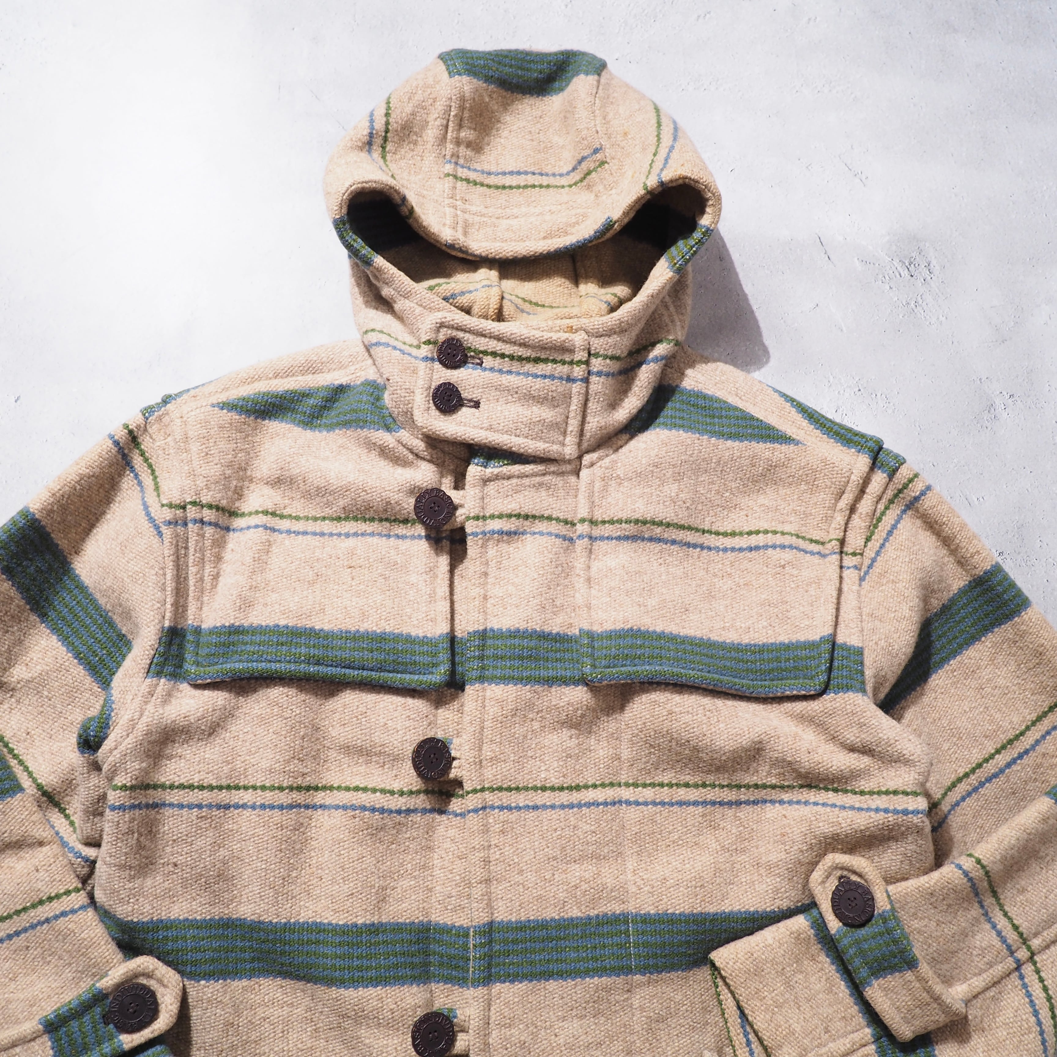 ” ixi:z ” green × light blue boarder line design vintage wool duffle coat