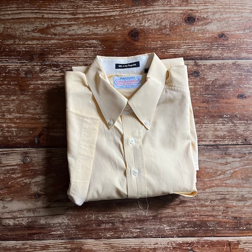 Circa 1980's Cable Car Clothiers  S/S B.D. Pop-Over Shirt