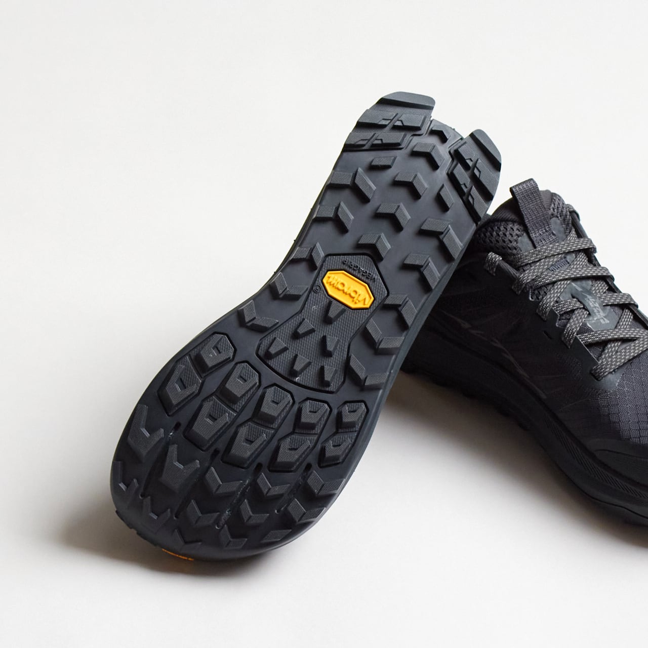 ALTRA（アルトラ）W LONE PEAK 9+（ローンピーク 9+）-BLACK