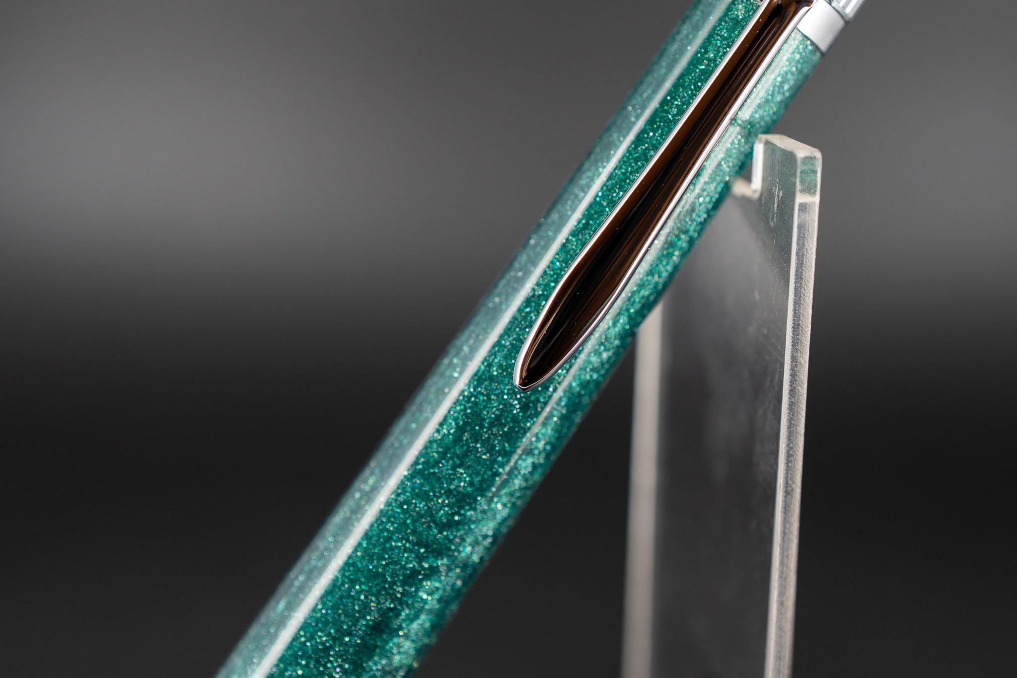 【創造性と透明美】 レジン silver BP