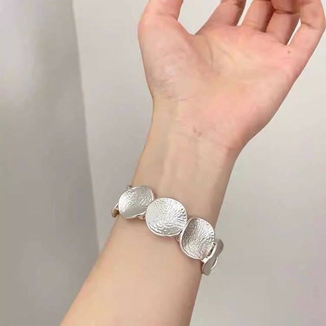 ニュアンスサークルプレートブレスレット 1col R02389