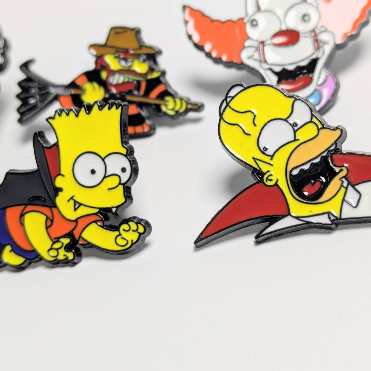 送料無料! ★ピンズ PINS★ピンバッジ 【 The Simpsons( ザ シンプソンズ )】6P SET〚アメリカン雑貨 アメトイ〛