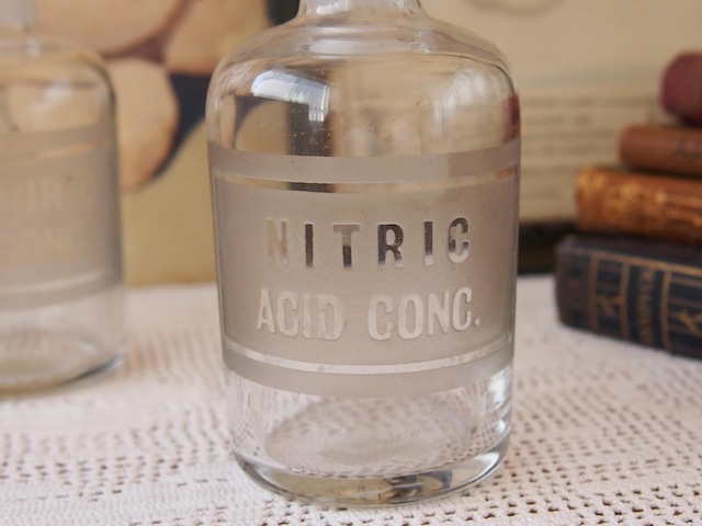 イギリスアンティーク　ガラスボトル(2個)　薬瓶