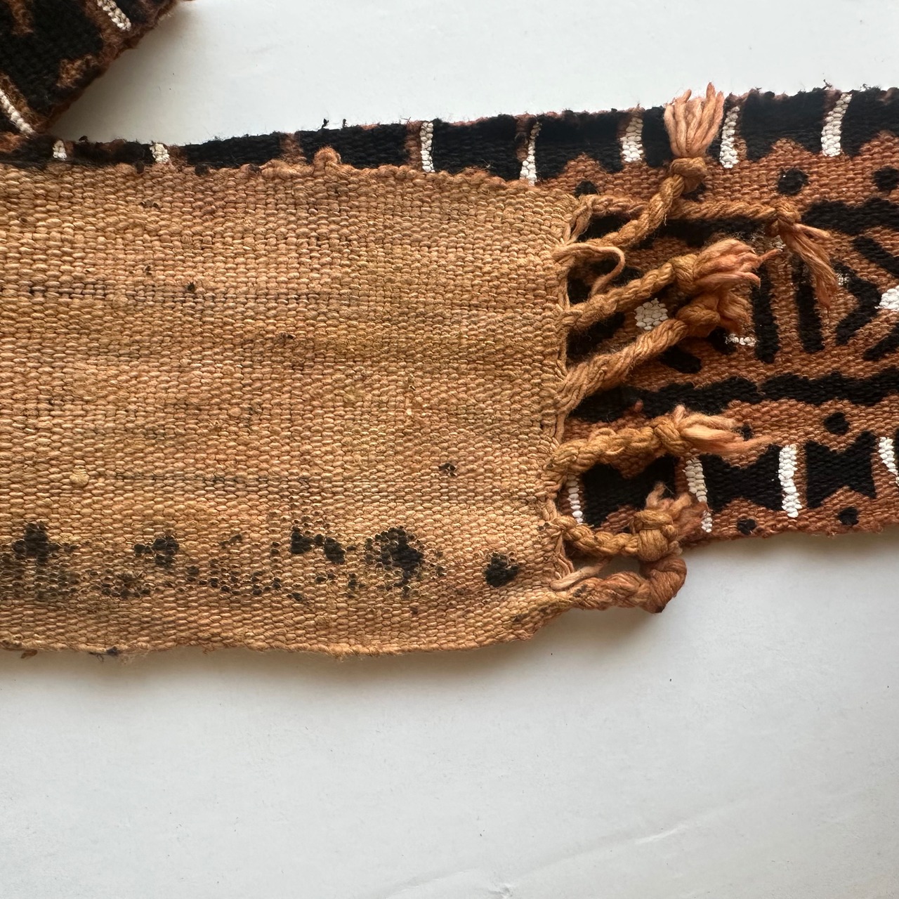 《No.009》短め　ボゴランベルト茶色  泥染め　今回入荷分は写真11〜15枚目