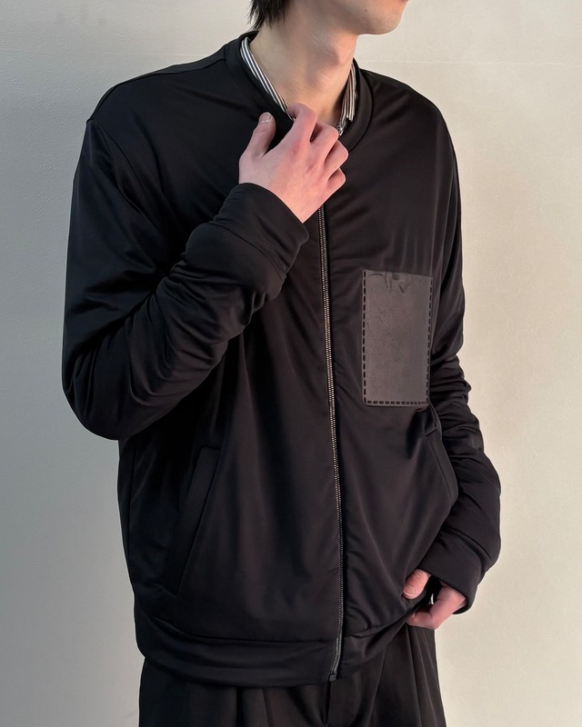 【BALENCIAGA】no collar zip up top
