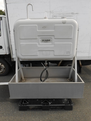 引き取り限定 青森宝栄工業㈱ サンダイヤ オイルタンク KS2-500 サンダイヤ防油堤 450L 灯油 屋外用 据置型 中古 岩手