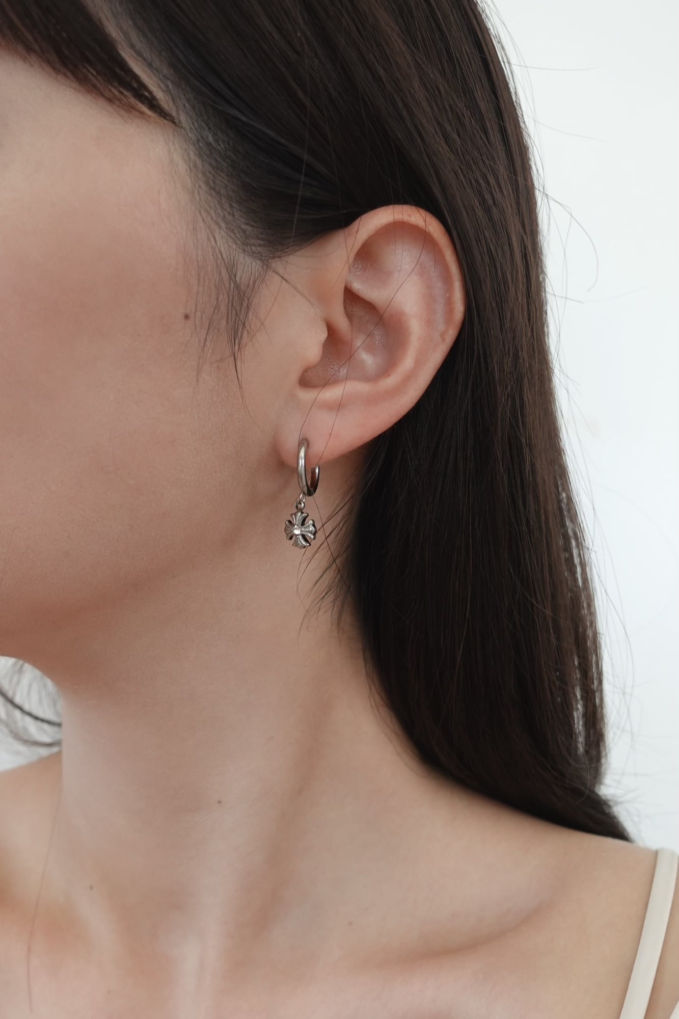 エンビアスクリーム cross stone hoop pierce | 金属アレルギー対応のアクセサリー crea