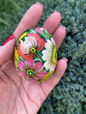 ペトリキウカ塗りのイースター・エッグ　ホメンコ作