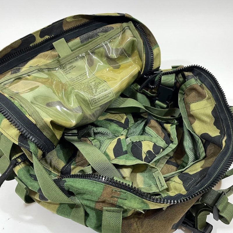 MOLLE メディカルバッグ MEDIC BAG 米軍放出品 軍用実物 【中古