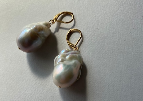 baroque pearl pierce/earring