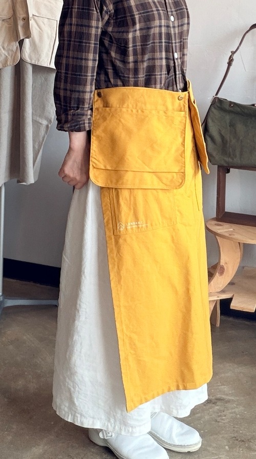 LAND & B.C.  Detachable apron _MA