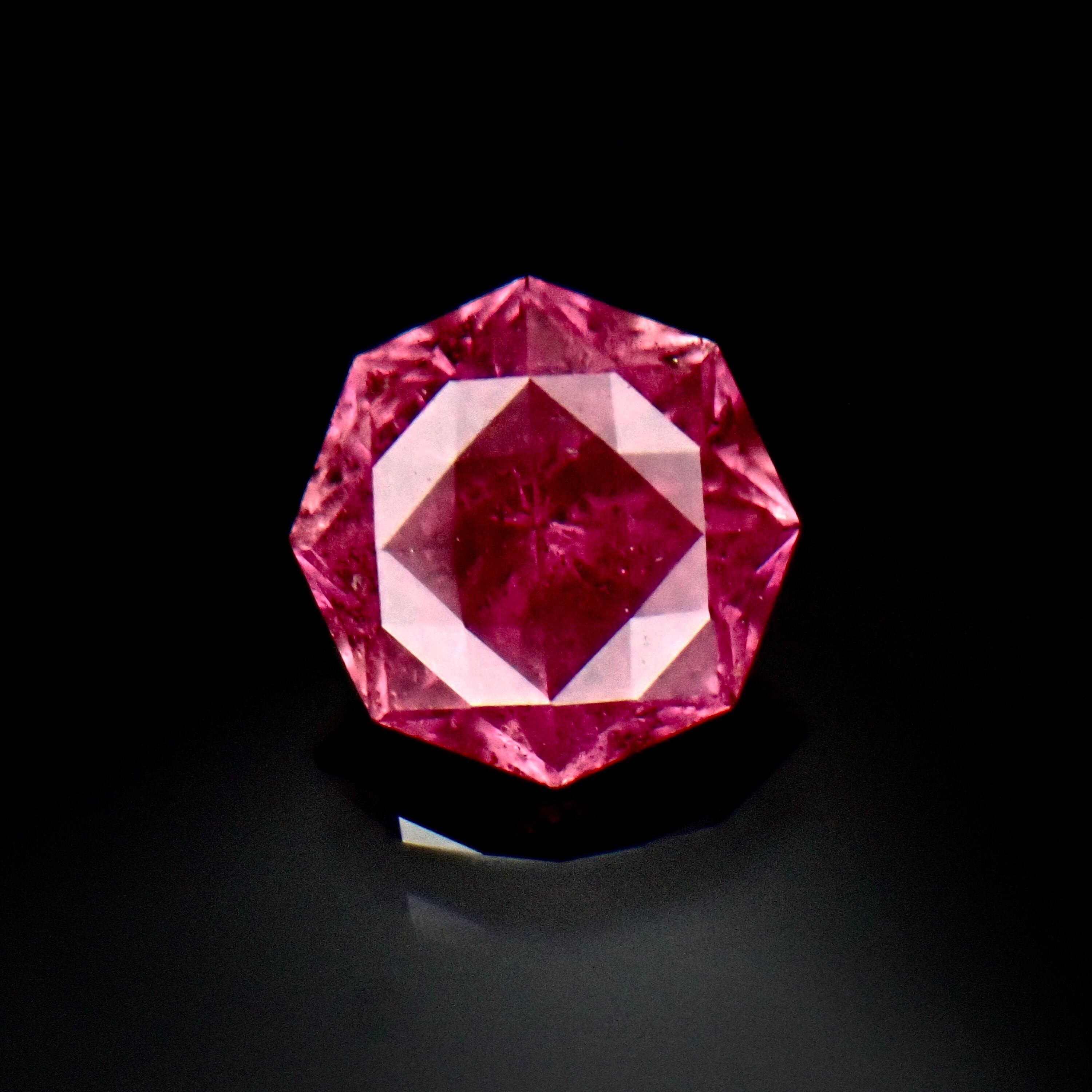 【Star Rose Cut】ビビッドに煌めくシルキーチェリー 0.31ct 天然Winza産 ピンクサファイア | Frederick’s  Gems&Jewelry powered by BASE