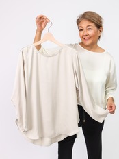 BEATRICE(シルキーサテンブラウス）